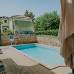 Danex Umag