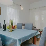 Apartman Danex *