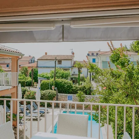 Apartament Danex *