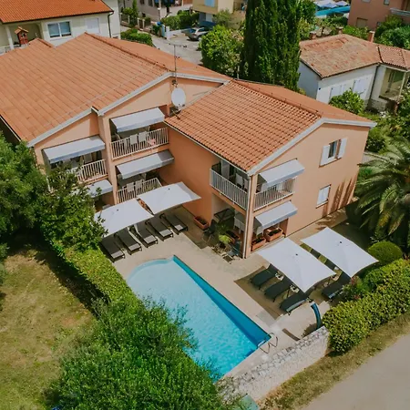 Danex Apartament *