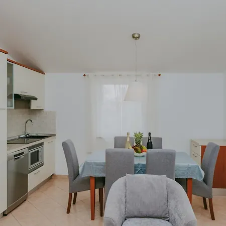 Danex Apartament *