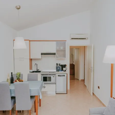 Апартаменты Danex